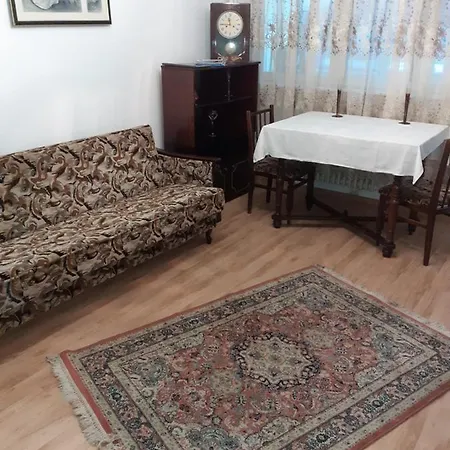 Appartement 2-Bedroom Apartment In Bucharest Near Town Center