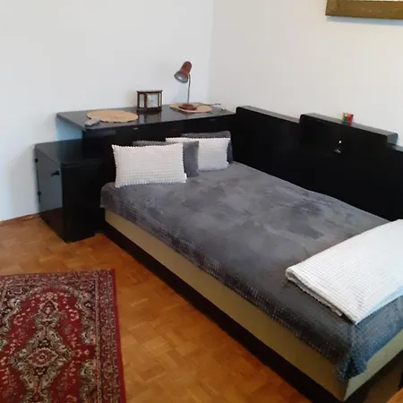 2-Bedroom Apartment In Bucharest Near Town Center Appartement
