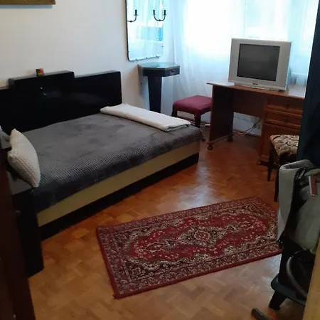 2-Bedroom Apartment In Bucharest Near Town Center